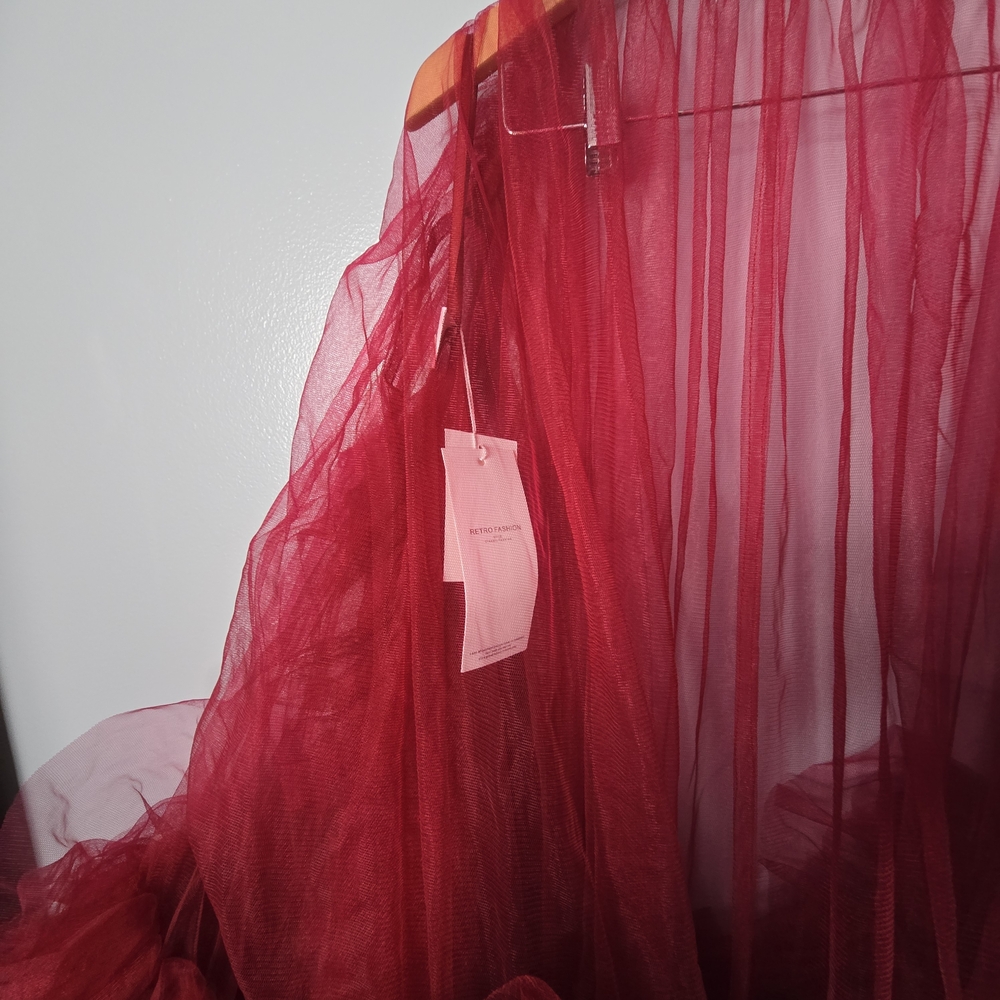 Nwt Deep Red Tulle Robe - Picture 3 of 7